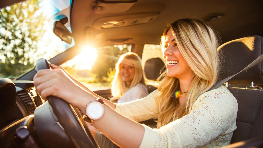 Kevadine ere päike on küll tore, ent püstitab autojuhile uusi väljakutseid, mis pika talve jooksul ununema kipuvad.