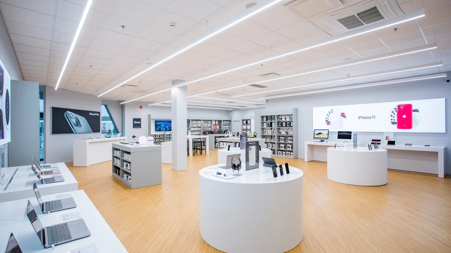 240 ruutmeetril laiuv uus Apple’i müügisalong on suurim Eestis.