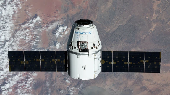 Space X kosmoselaev Crew Dragon