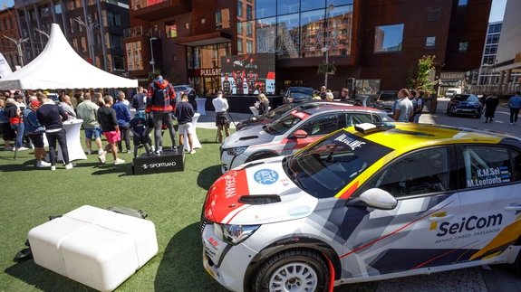 Rally Estonia tutvustas oma plaane Tallinnas Rotermanni kvartali keskväljakul.