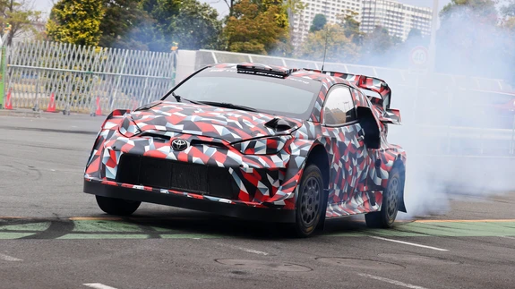 Uutel Rally1 autodel (pildil Toyota GR Yaris) on kasutusel hübriidsüsteem, mille elektrimootorist saab kuni 134 hj lisavõimsust.