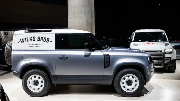 Land Rover Defender kaubik.