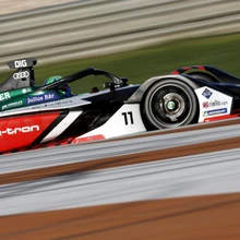 Kogenud eksmeister Lucas di Grassi jätkab eelseisval hooajal Audi võistkonnas.