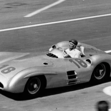 Juan Manuel Fangio võitis viiekümnendatel aastatel viis MM-tiitlit, neist kaks Mercedese roolis (pildil 1954. aastal).