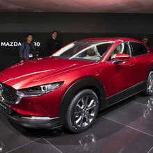 Mõni arvas, et tegu on uue CX-3-ga, mõni et CX-3 ja CX-5 vahele lisandub CX-4 ent tegelikkuses nägime hoopis Mazda CX-30 debüüti.